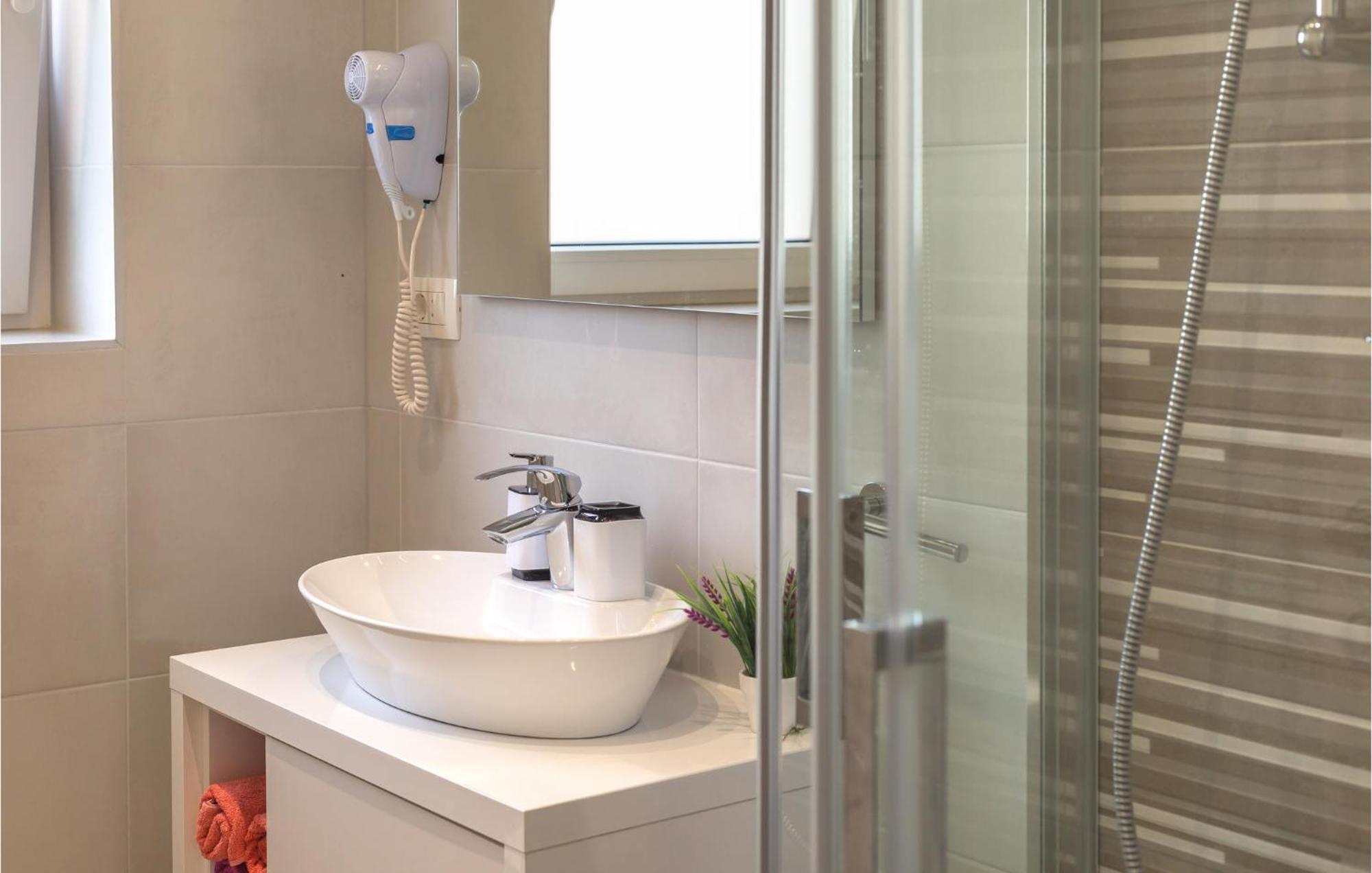 Amazing Apartment In Medici With Kitchen Kutleša 외부 사진